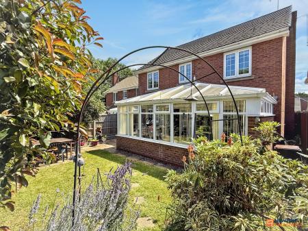 4 bedroom Detached house for sale in Jenkins Road, Coalville, LE67