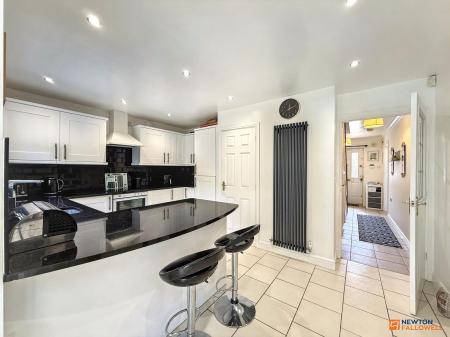 4 bedroom Detached house for sale in Jenkins Road, Coalville, LE67