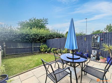 4 bedroom Semi-detached house for sale in Lakeshore Crescent, Whitwick, LE67