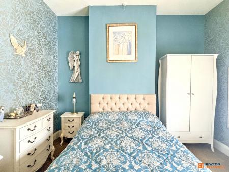 3 bedroom Terraced House for sale in Belvoir Road, Coalville, LE67