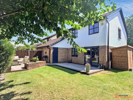 3 bedroom Link detached house for sale in Elsdon Close, Whitwick, LE67