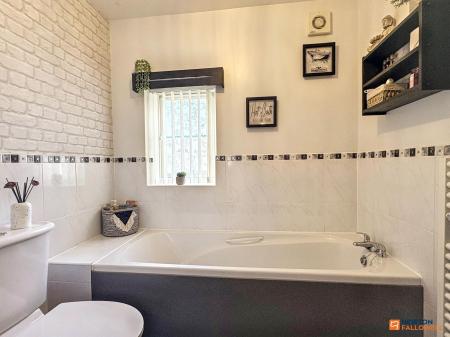 3 bedroom Semi-detached house for sale in Wildgoose Close, Ibstock, LE67