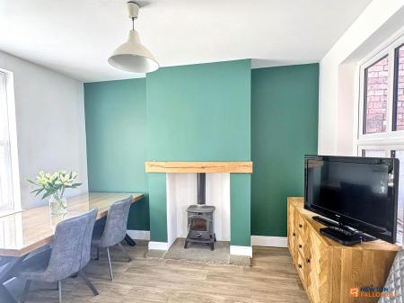 3 bedroom End of terrace house for sale in Central Road, Hugglescote, LE67