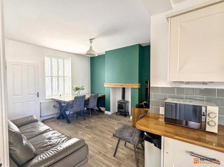 3 bedroom End of terrace house for sale in Central Road, Hugglescote, LE67