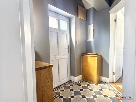3 bedroom End of terrace house for sale in Central Road, Hugglescote, LE67