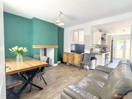 3 bedroom End of terrace house for sale in Central Road, Hugglescote, LE67