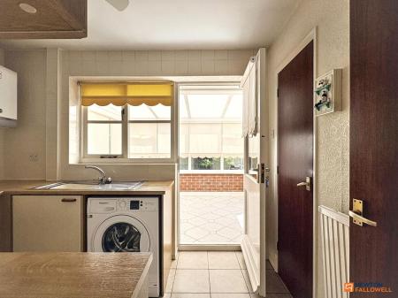 2 bedroom Detached bungalow for sale in Spring Road, Ibstock, LE67