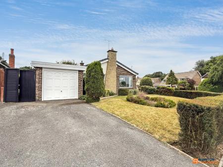 2 bedroom Detached bungalow for sale in Oakham Drive, Coalville, LE67