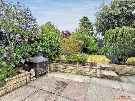 2 bedroom Detached bungalow for sale in Oakham Drive, Coalville, LE67