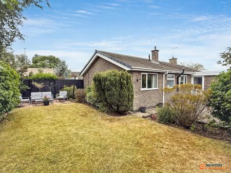 2 bedroom Detached bungalow for sale in Oakham Drive, Coalville, LE67