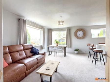 2 bedroom Detached bungalow for sale in Oakham Drive, Coalville, LE67