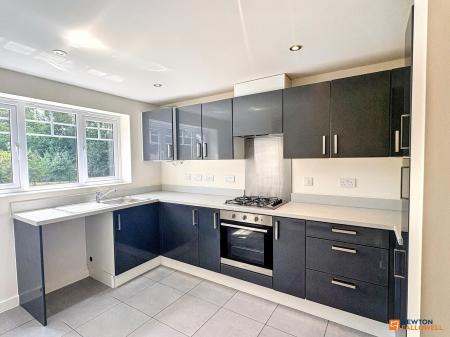 2 bedroom Semi-detached house for sale in Fort Close, Coalville, LE67