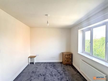 2 bedroom Semi-detached house for sale in Fort Close, Coalville, LE67