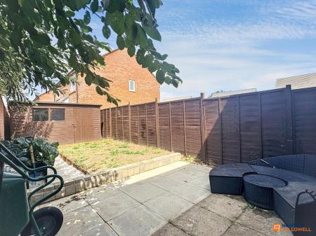 2 bedroom Semi-detached house for sale in Fort Close, Coalville, LE67
