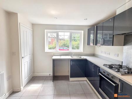 2 bedroom Semi-detached house for sale in Fort Close, Coalville, LE67
