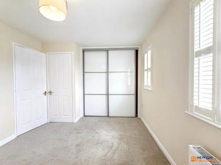 3 bedroom Semi-detached house for sale in Kendrick Close, Coalville, LE67