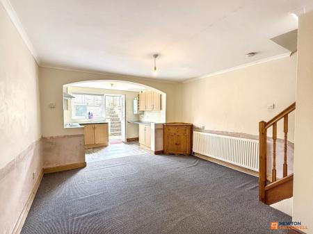 2 bedroom Terraced House for sale in Silver Street, Whitwick, LE67