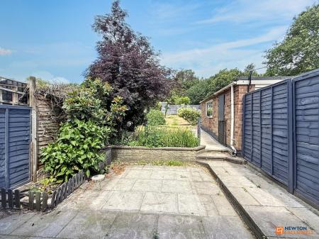 3 bedroom Semi-detached house for sale in Loughborough Road, Whitwick, LE67