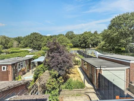 3 bedroom Semi-detached house for sale in Loughborough Road, Whitwick, LE67