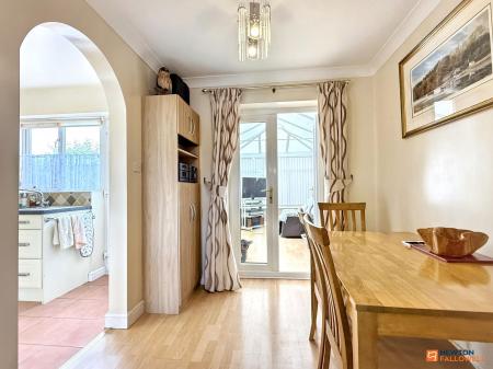3 bedroom Detached house for sale in Clutsom Road, Coalville, LE67