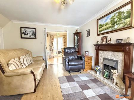 3 bedroom Detached house for sale in Clutsom Road, Coalville, LE67