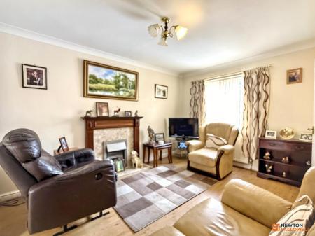3 bedroom Detached house for sale in Clutsom Road, Coalville, LE67
