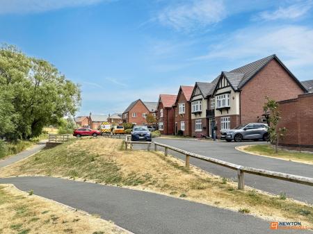 4 bedroom Detached house for sale in Emmerson Avenue, Hugglescote, LE67