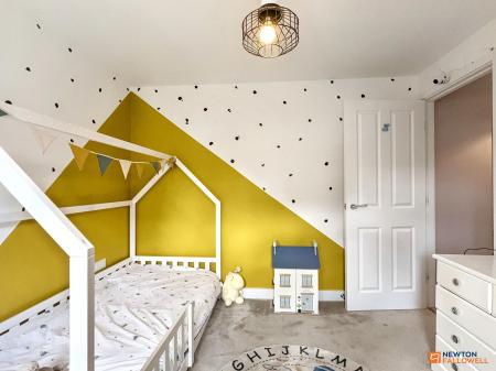 4 bedroom Detached house for sale in Emmerson Avenue, Hugglescote, LE67