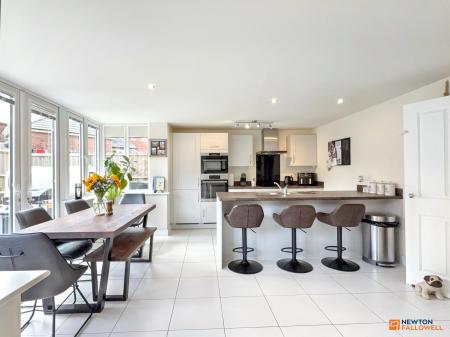 4 bedroom Detached house for sale in Emmerson Avenue, Hugglescote, LE67