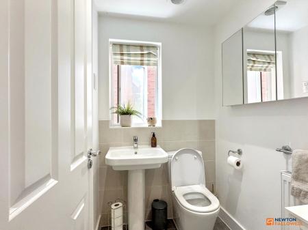 4 bedroom Detached house for sale in Emmerson Avenue, Hugglescote, LE67