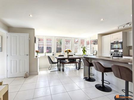 4 bedroom Detached house for sale in Emmerson Avenue, Hugglescote, LE67