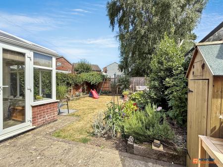 3 bedroom Semi-detached house for sale in Parkdale, Ibstock, LE67