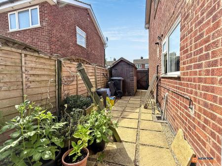 3 bedroom Semi-detached house for sale in Parkdale, Ibstock, LE67