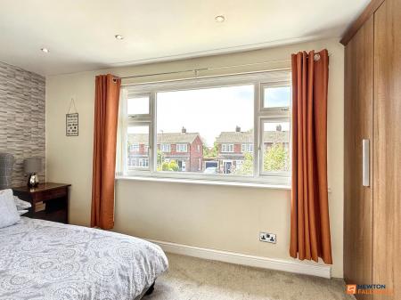 3 bedroom Semi-detached house for sale in Parkdale, Ibstock, LE67