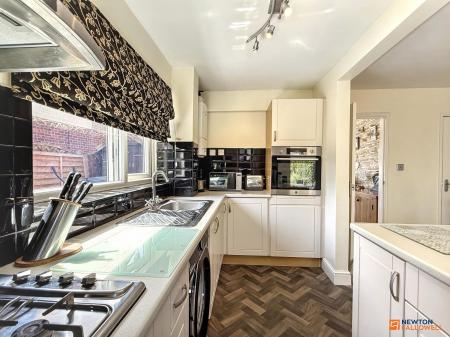 3 bedroom Semi-detached house for sale in Parkdale, Ibstock, LE67