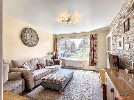 3 bedroom Semi-detached house for sale in Parkdale, Ibstock, LE67