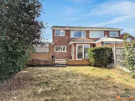 3 bedroom Semi-detached house for sale in Ferndale, Ibstock, LE67