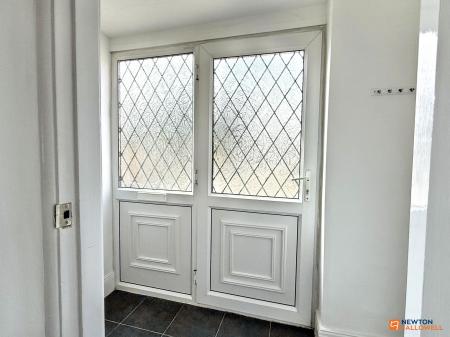 3 bedroom Semi-detached house for sale in Ferndale, Ibstock, LE67