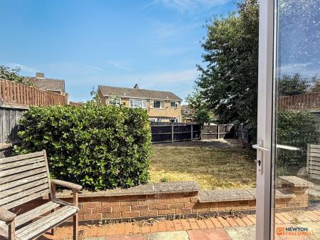 3 bedroom Semi-detached house for sale in Ferndale, Ibstock, LE67