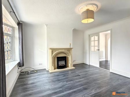 3 bedroom Semi-detached house for sale in Ferndale, Ibstock, LE67