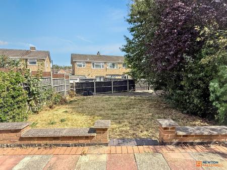 3 bedroom Semi-detached house for sale in Ferndale, Ibstock, LE67