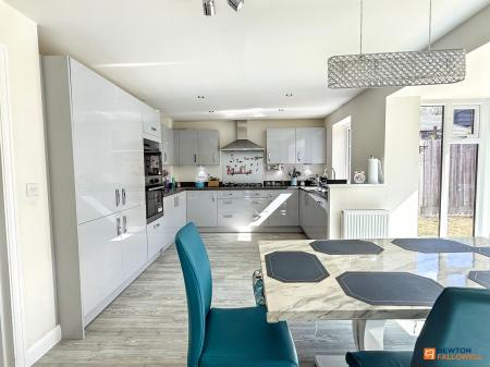 4 bedroom Detached house for sale in Gee Avenue, Hugglescote, LE67