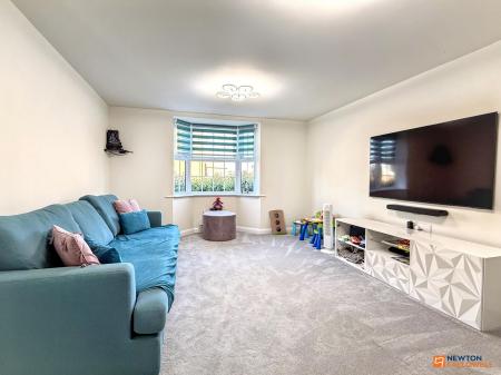 4 bedroom Detached house for sale in Gee Avenue, Hugglescote, LE67