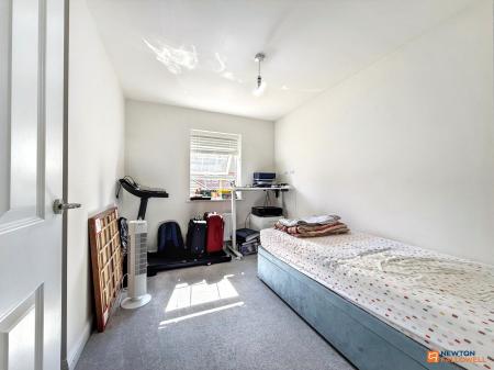 4 bedroom Detached house for sale in Gee Avenue, Hugglescote, LE67