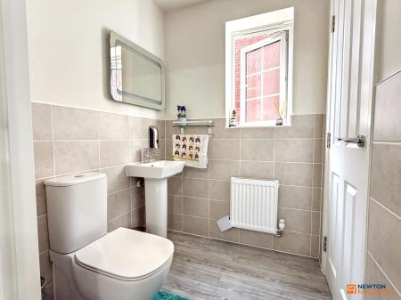 4 bedroom Detached house for sale in Gee Avenue, Hugglescote, LE67