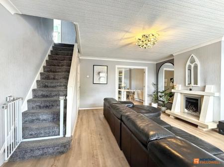 4 bedroom Semi-detached house for sale in Broom Leys Road, Coalville, LE67