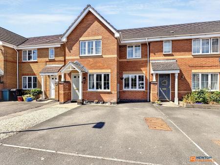 3 bedroom Terraced House for sale in Hampton Close, Coalville, LE67