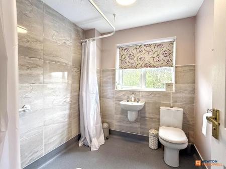 3 bedroom Detached house for sale in The Oval, Coalville, LE67