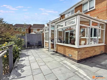 3 bedroom Detached house for sale in The Oval, Coalville, LE67