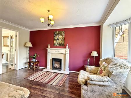 3 bedroom Detached house for sale in The Oval, Coalville, LE67